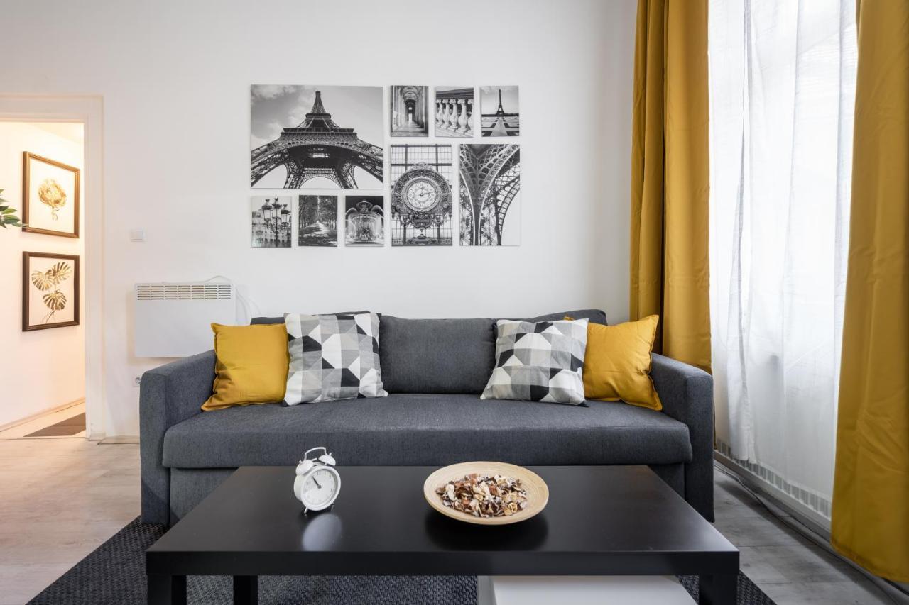 Bpr White Peony - 2 Bdr Central Apartment